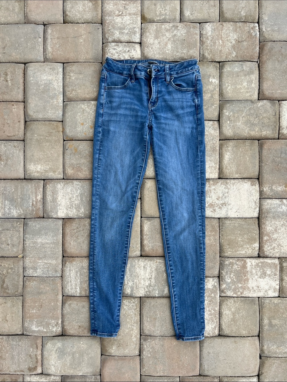American Eagle Outfitters Medium Blue High-Rise Skinny Jeans